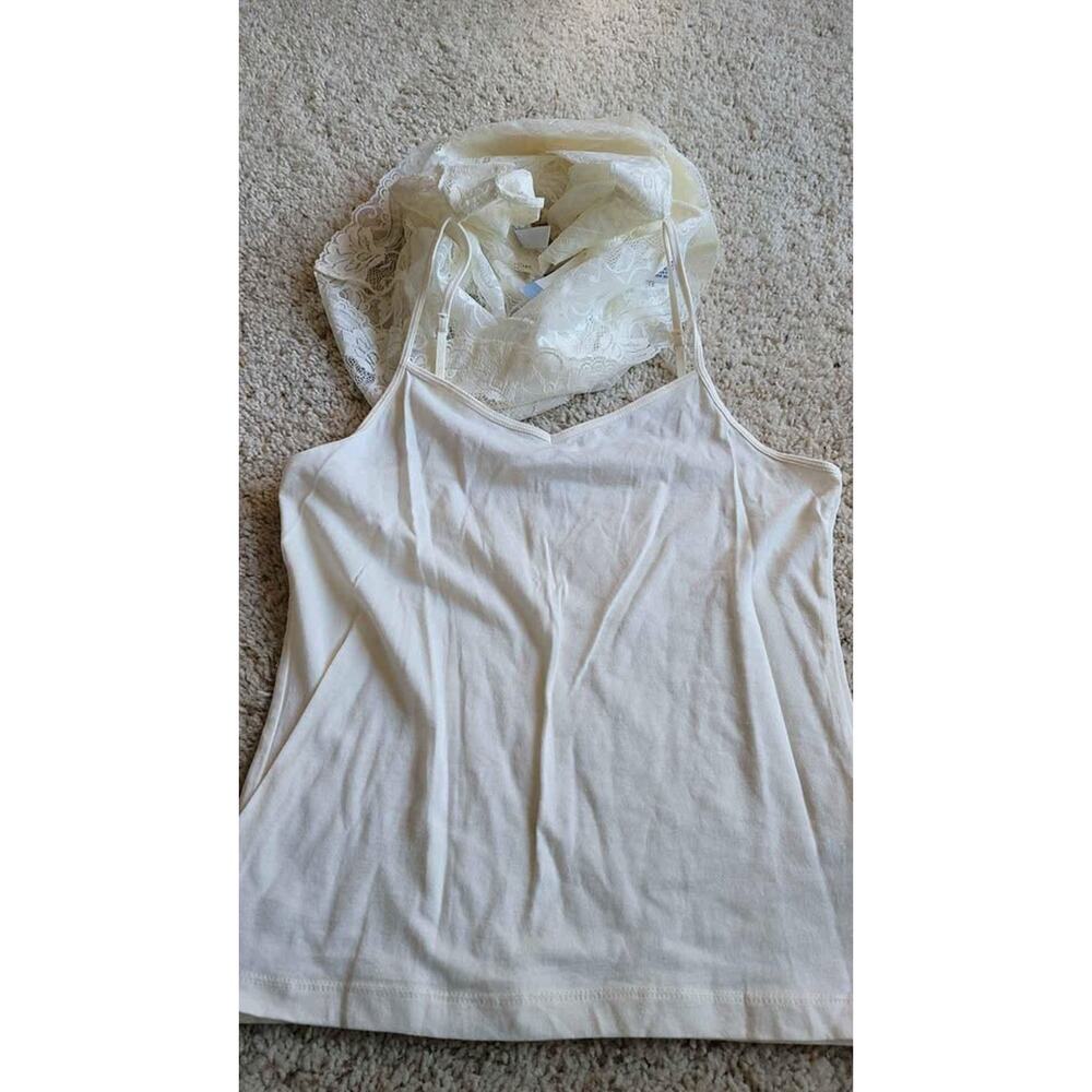 Ivory Lace Vneck Shorrt Sleeve Shirt With Built In Cami Womens Medium NWT - Picture 5 of 7